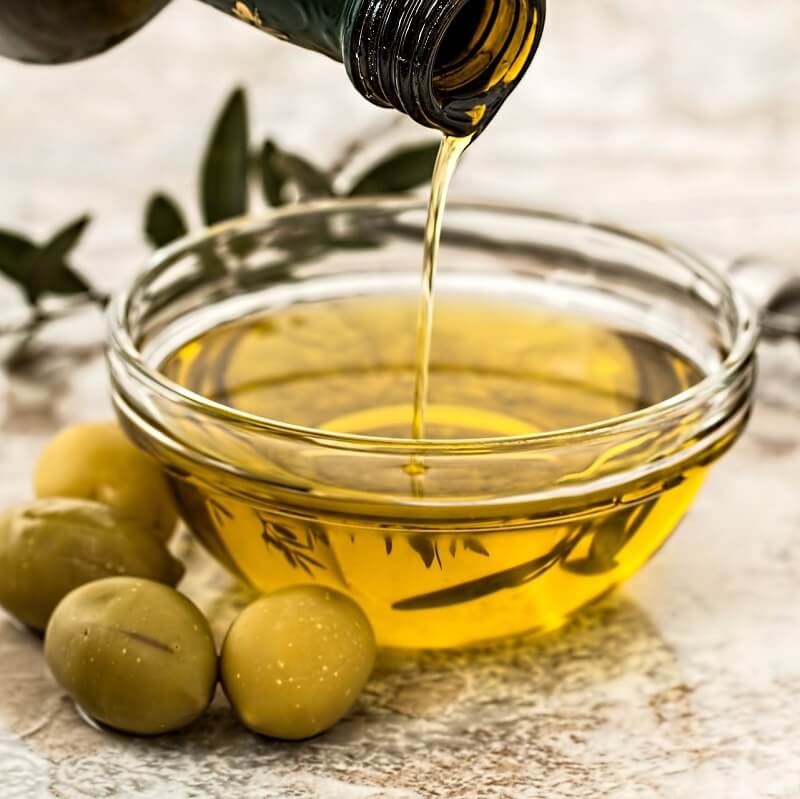 Oils and Sauces | Sump & Stammer GmbH | International Food Supply - Our sauces and dressings add a little something to your meal! Dressing - Sauces - Oils and Shortenings - Ketchup and Mayonnaise